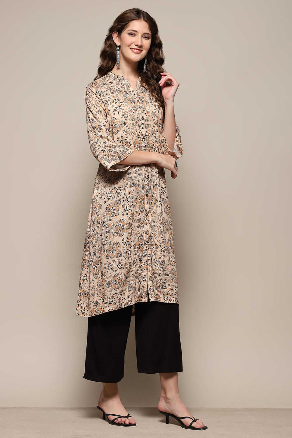 Beige & Black Rayon Printed Straight Kurta image number 4