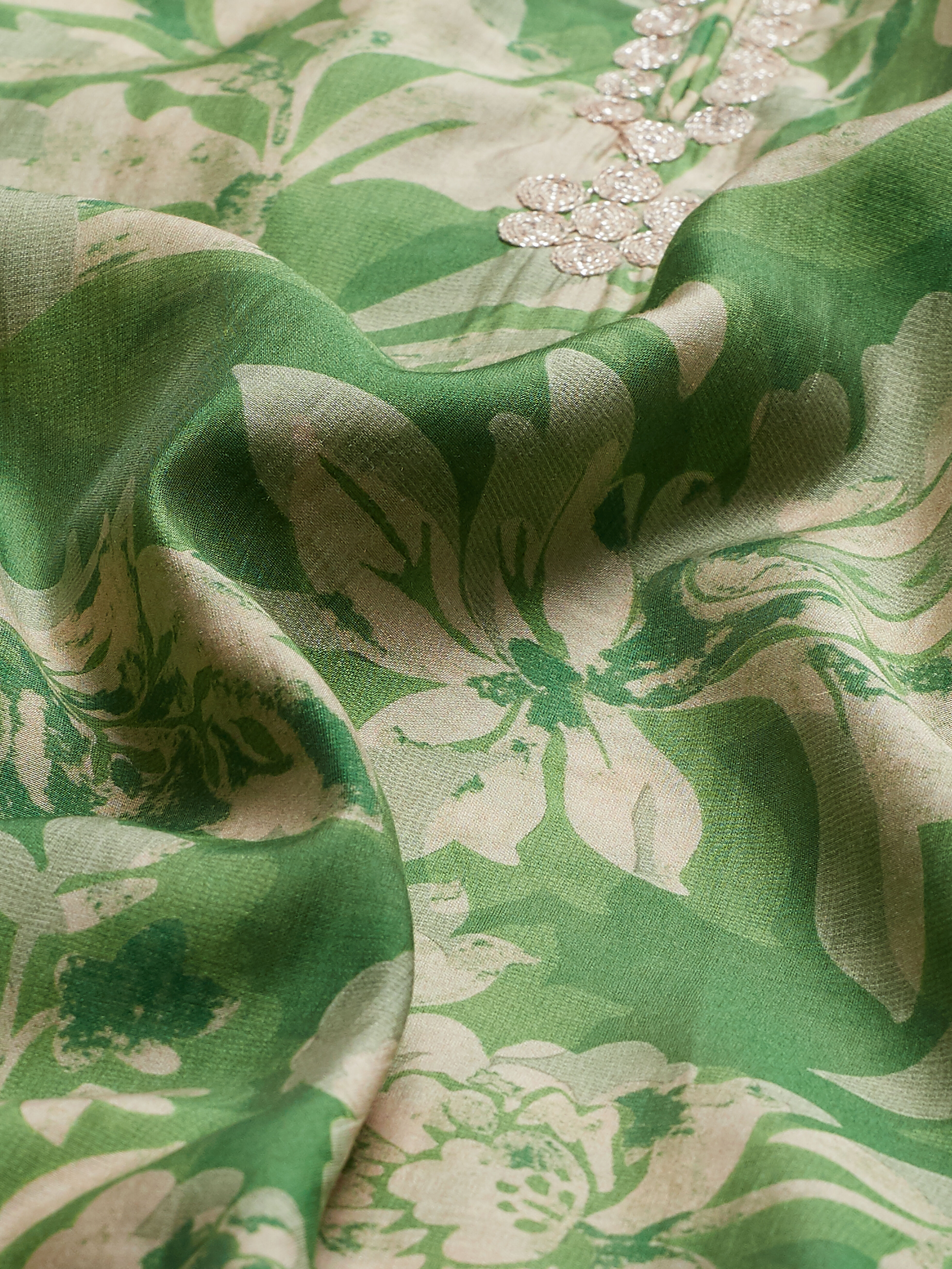 Green Viscose Blend Floral Printed Straight Kurta Set image number 3