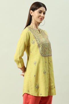 Mint Green Rayon Straight Solid Kurti image number 3