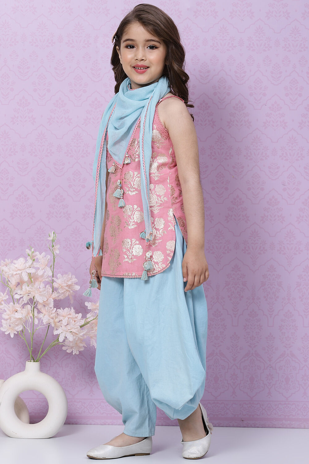 Pink Viscose Straight Kurta Dhoti Pant Suit Set image number 5