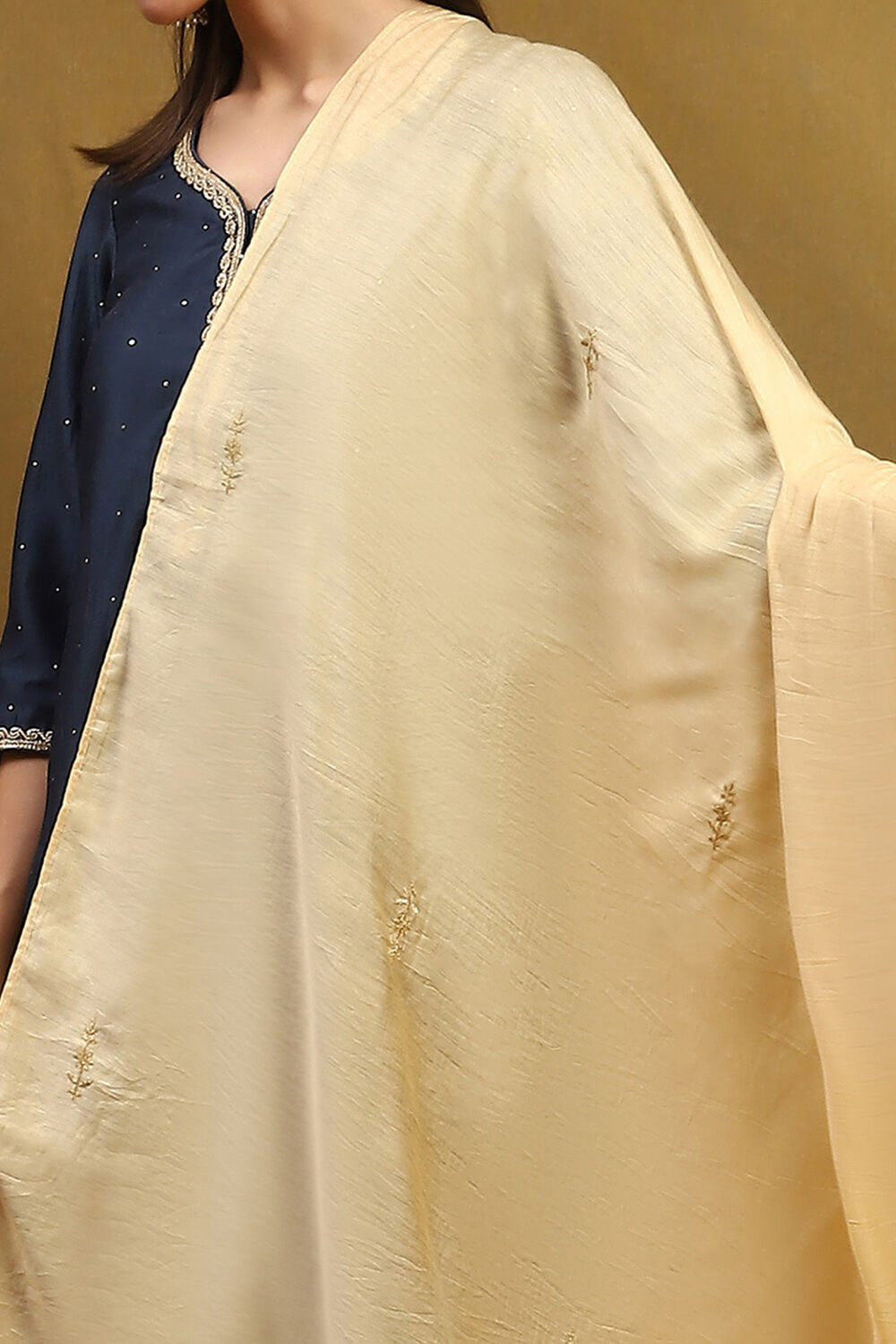 Gold Polyester Dupatta image number 1