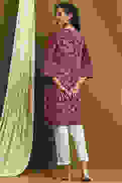 Maroon Jacquard Winter wear Straight Kurta image number 3