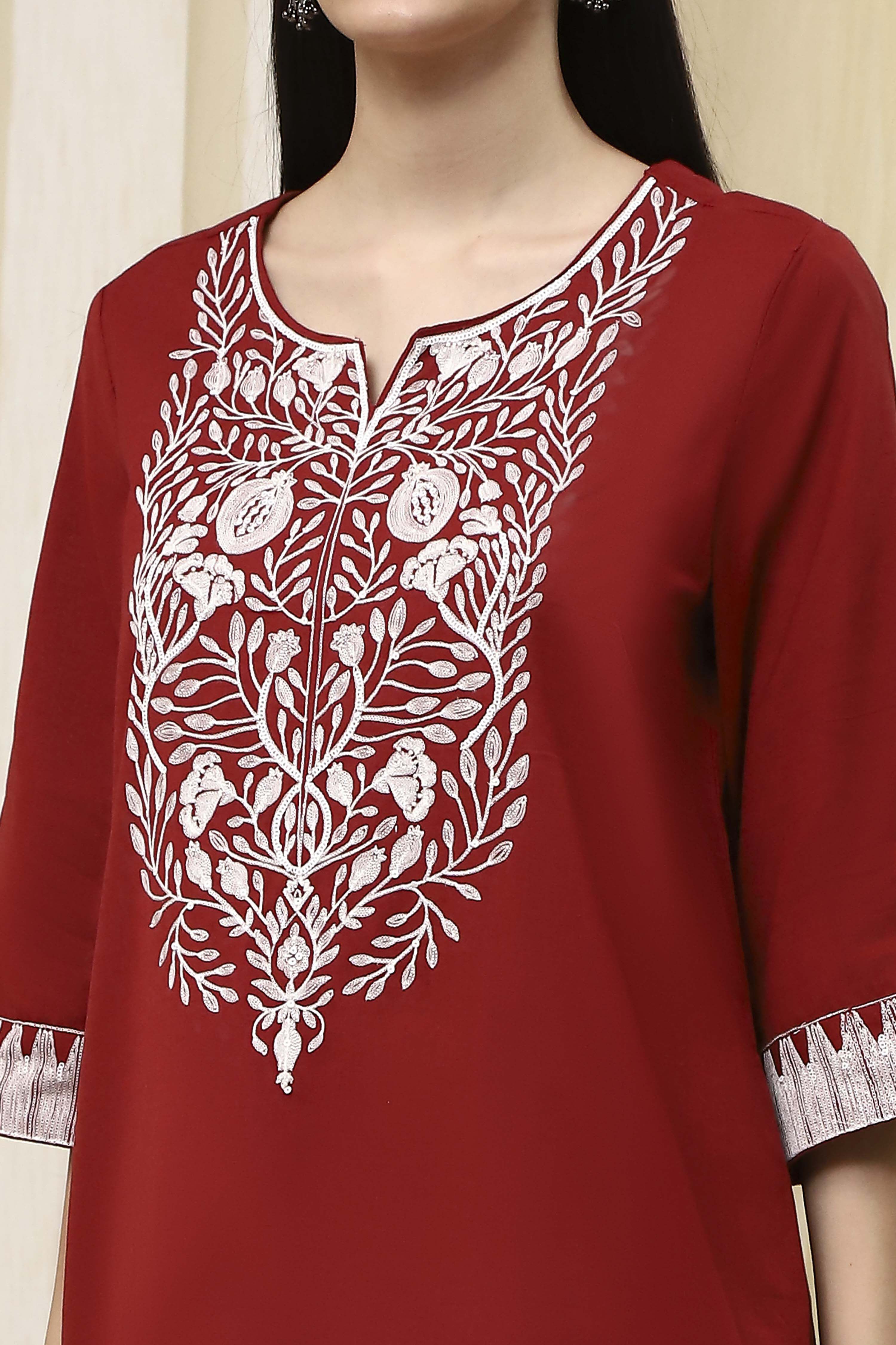 Maroon Cotton Dyed Straight Kurta image number 1