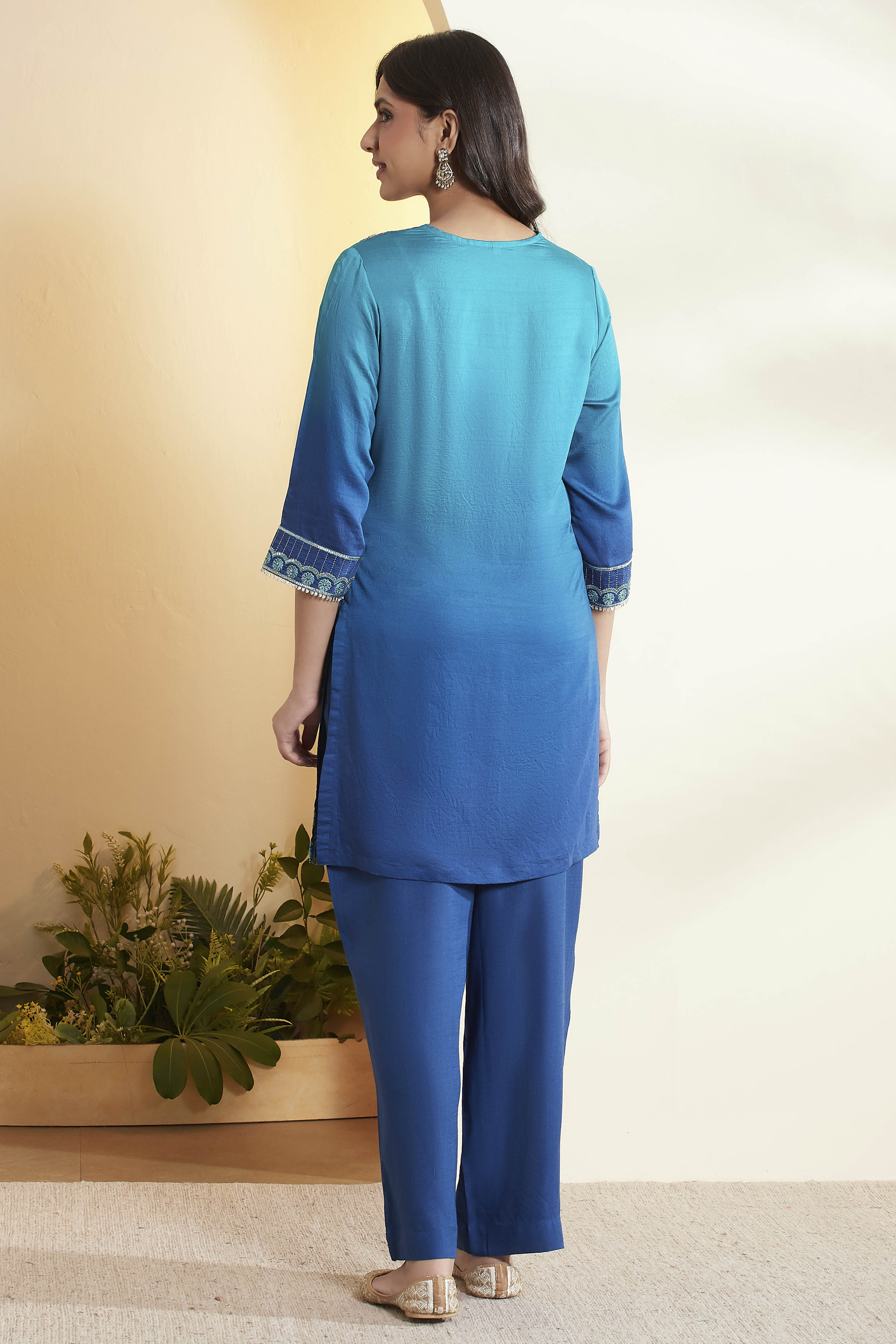Blue Viscose Rayon Embroidered Straight Kurta Set image number 6