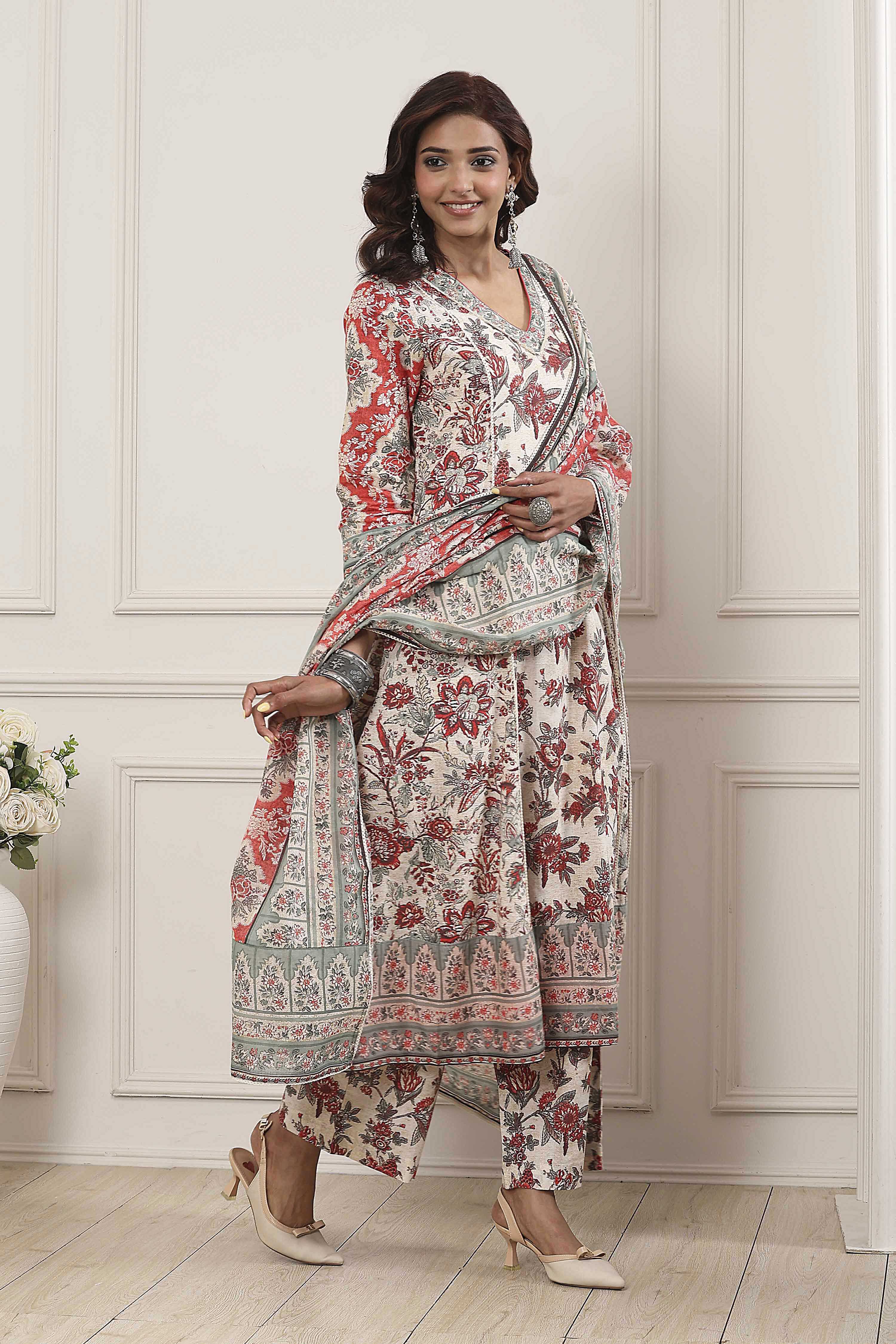 Grey-Red Cotton Anarkali Printed Suit Set image number 5
