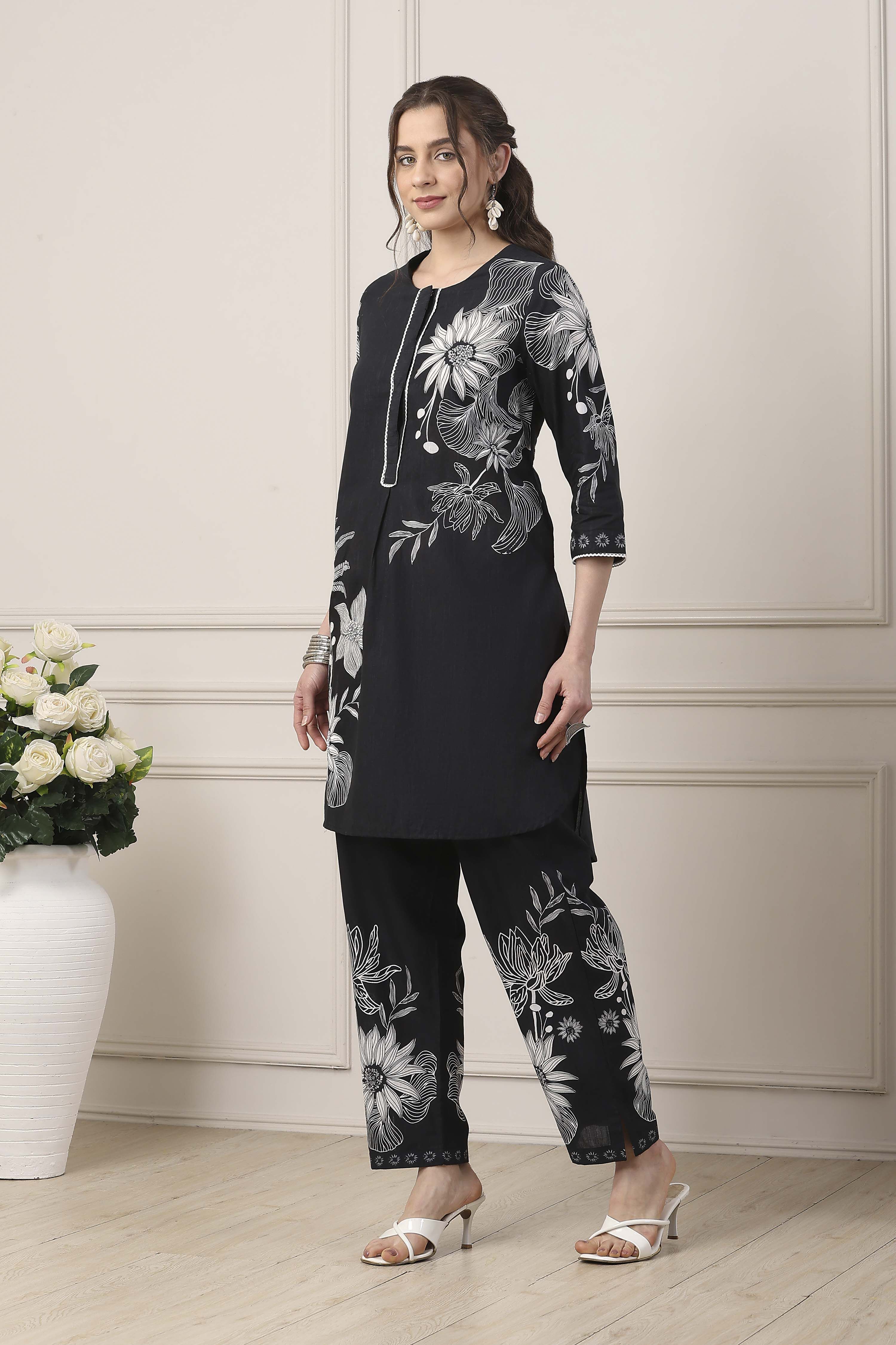 Black Cotton Floral Placement Straight Suit Set image number 3