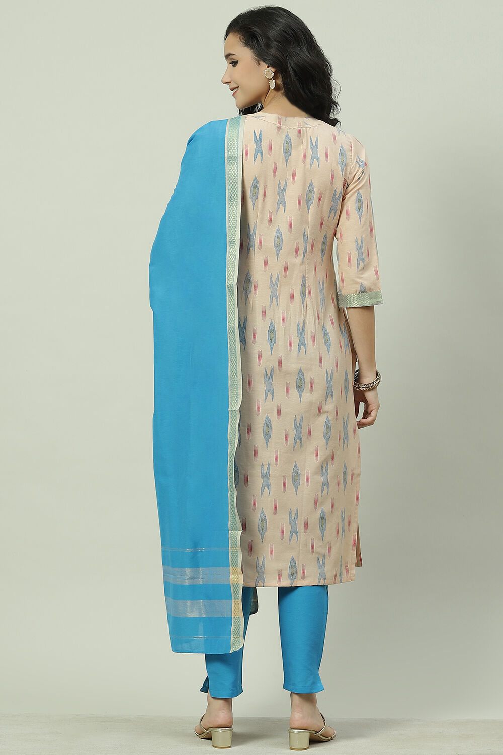 Blue Cotton Unstitched Suit Set image number 4