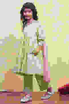 Green Cotton Gathered Suit Set image number 3