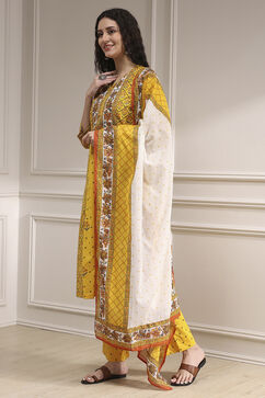 Yellow Cotton Printed A-Line Suit Set image number 4