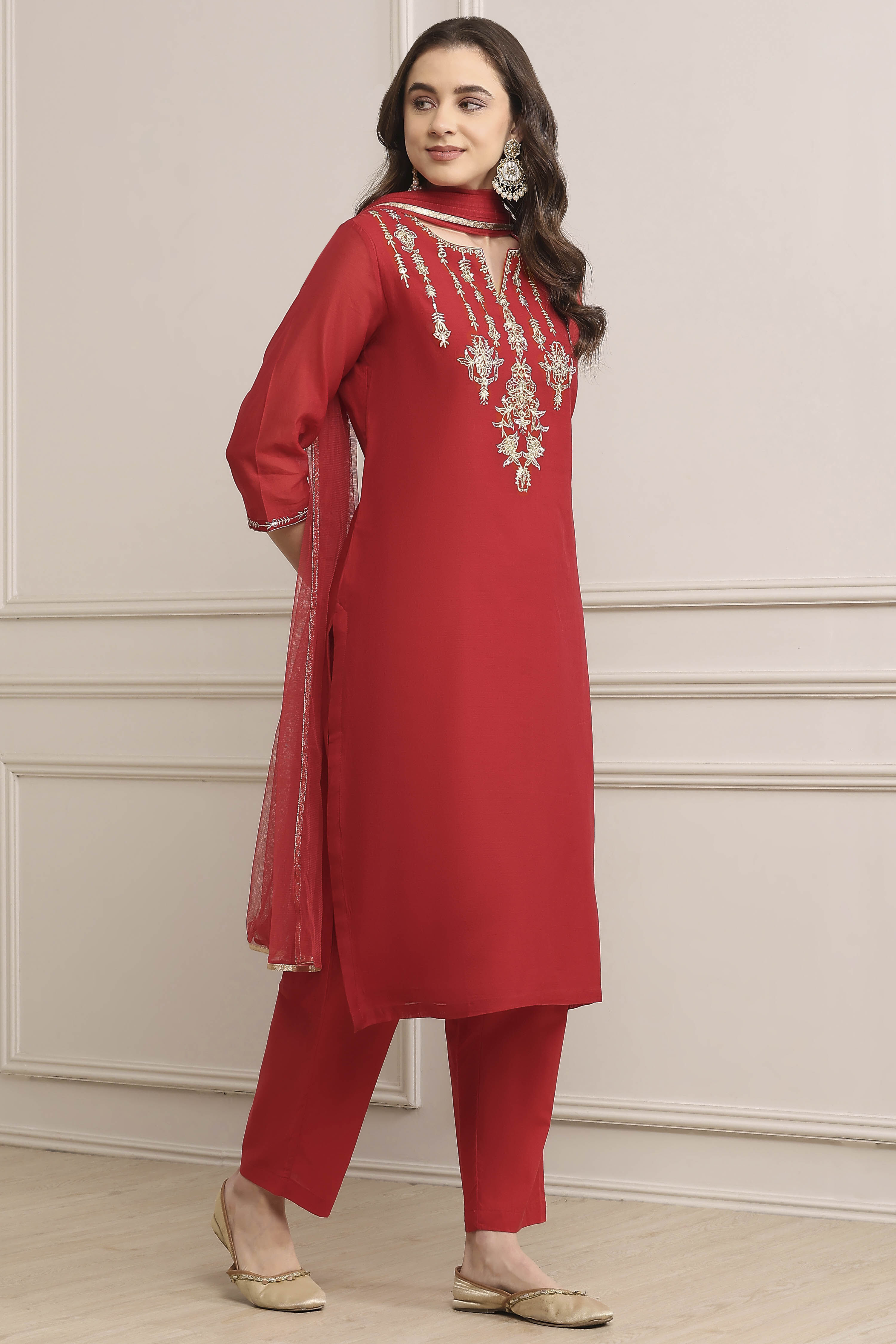 Red Art Silk Straight Kurta Slim Pant Suit Set image number 5