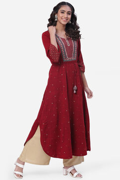 Cherry Red Flared Acrylic Kurta image number 3