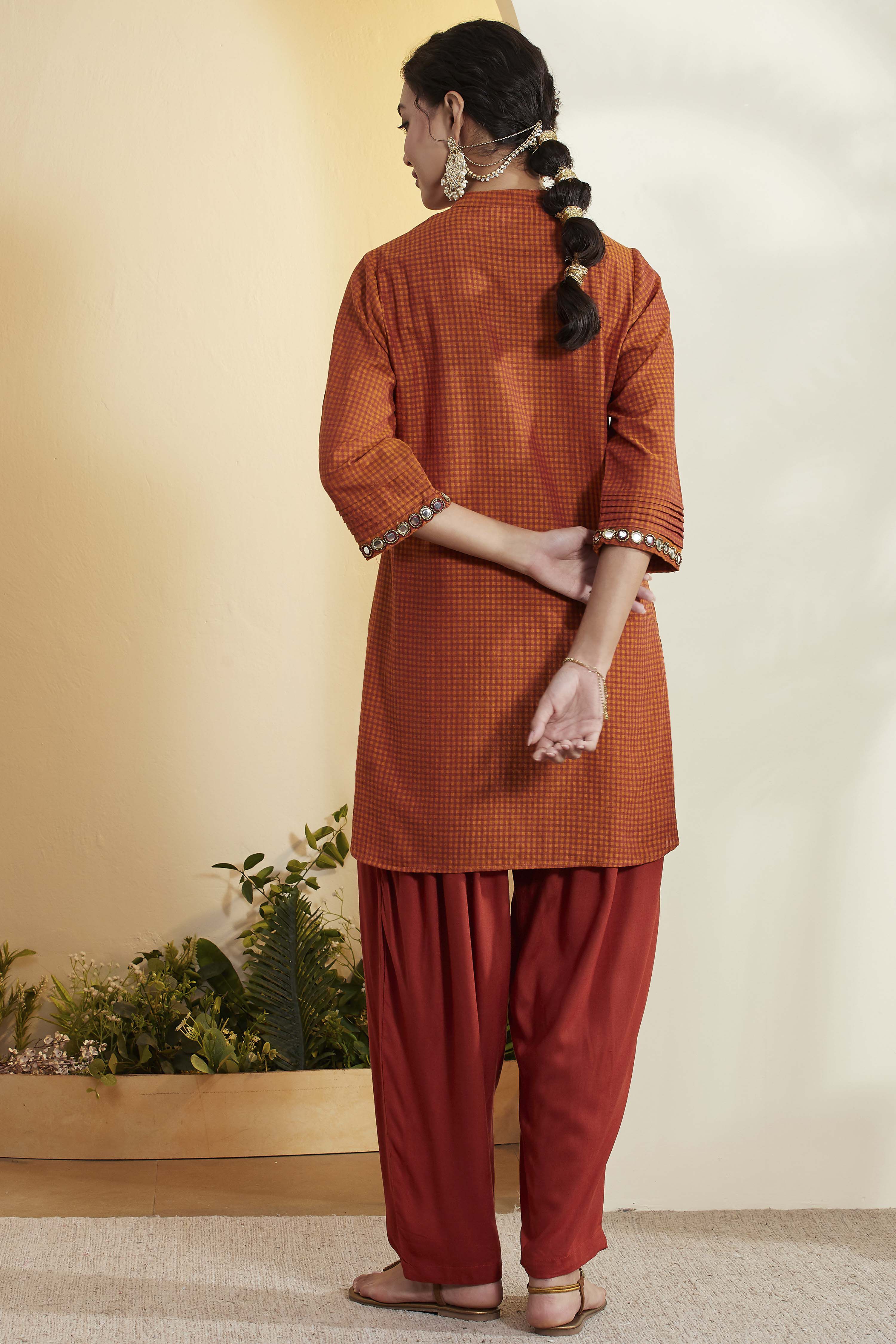 Rust Cotton Mirror Work Short Kurta Set image number 6