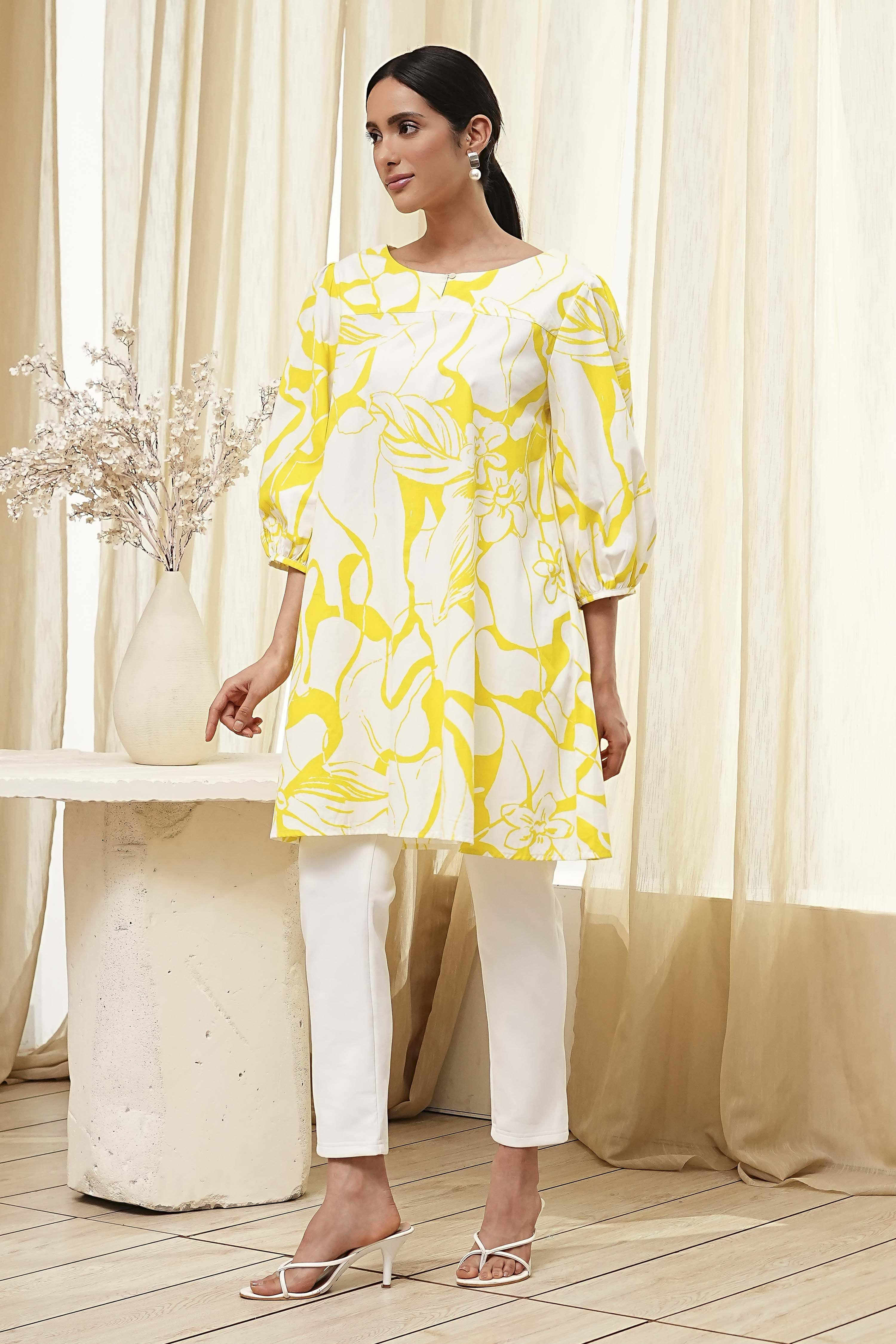 Lime and White Cotton Relaxed Short Kurta image number 2