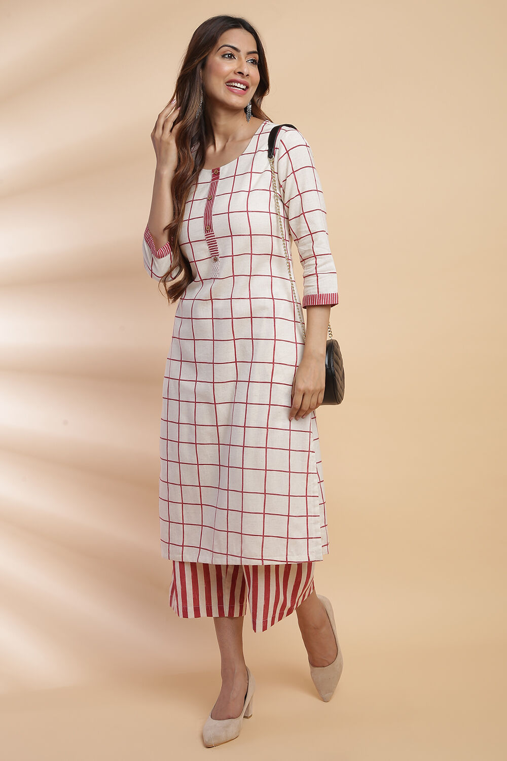 Black Cotton Straight Kurta Pants Set image number 3