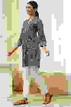 Indigo Cotton Floral Straight Short Kurta image number 2