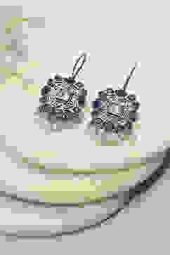 Navy-White Brass Drop & Danglers image number 0