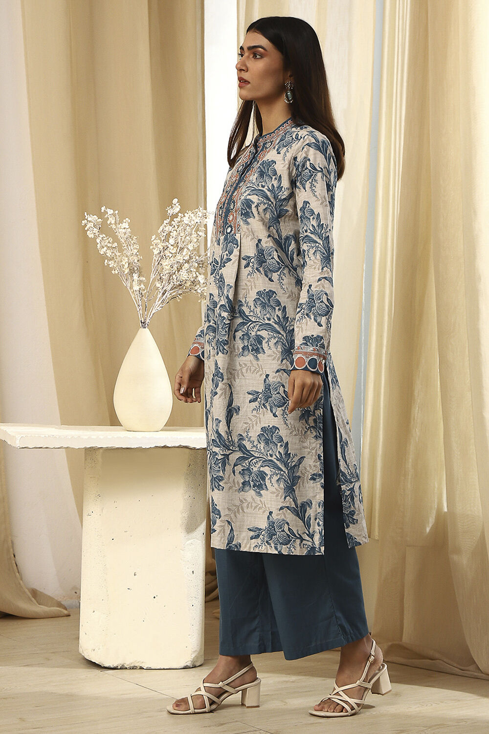 Beige and Teal Pure Cotton Straight Kurta Set image number 3