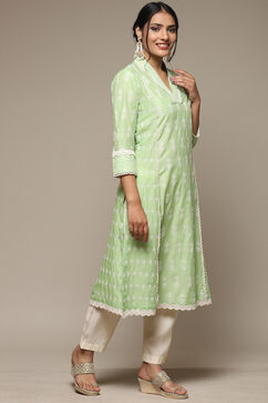 Green Cotton Straight Embroidered Kurta image number 3