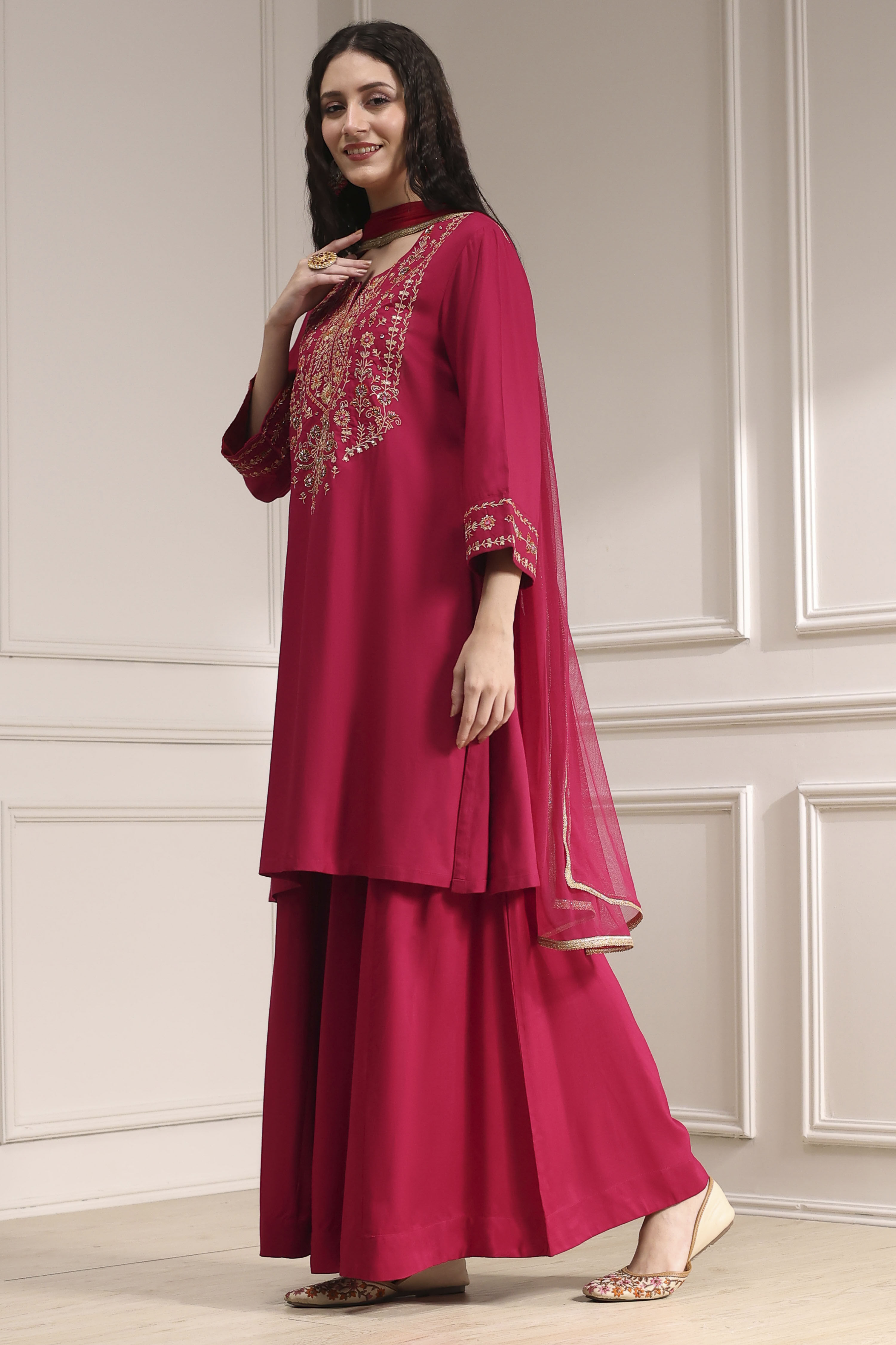 Navy Blue Embroidered Straight Suit Set image number 3