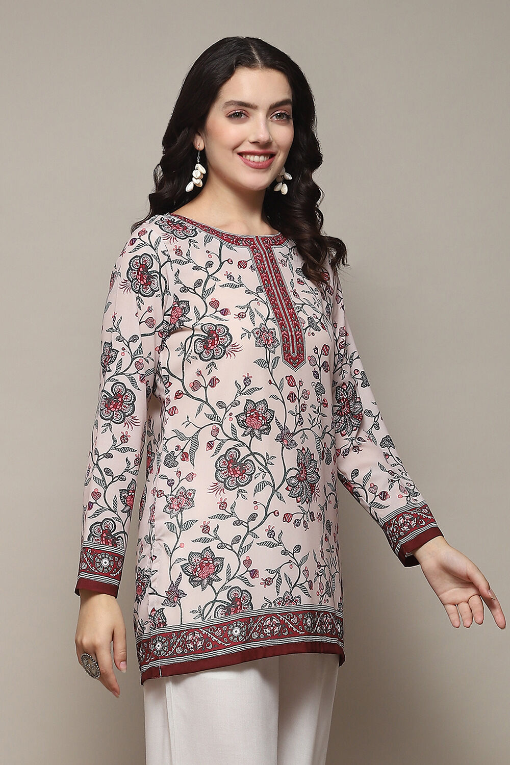 Off-White Floral Printed Straight Kurti image number 3