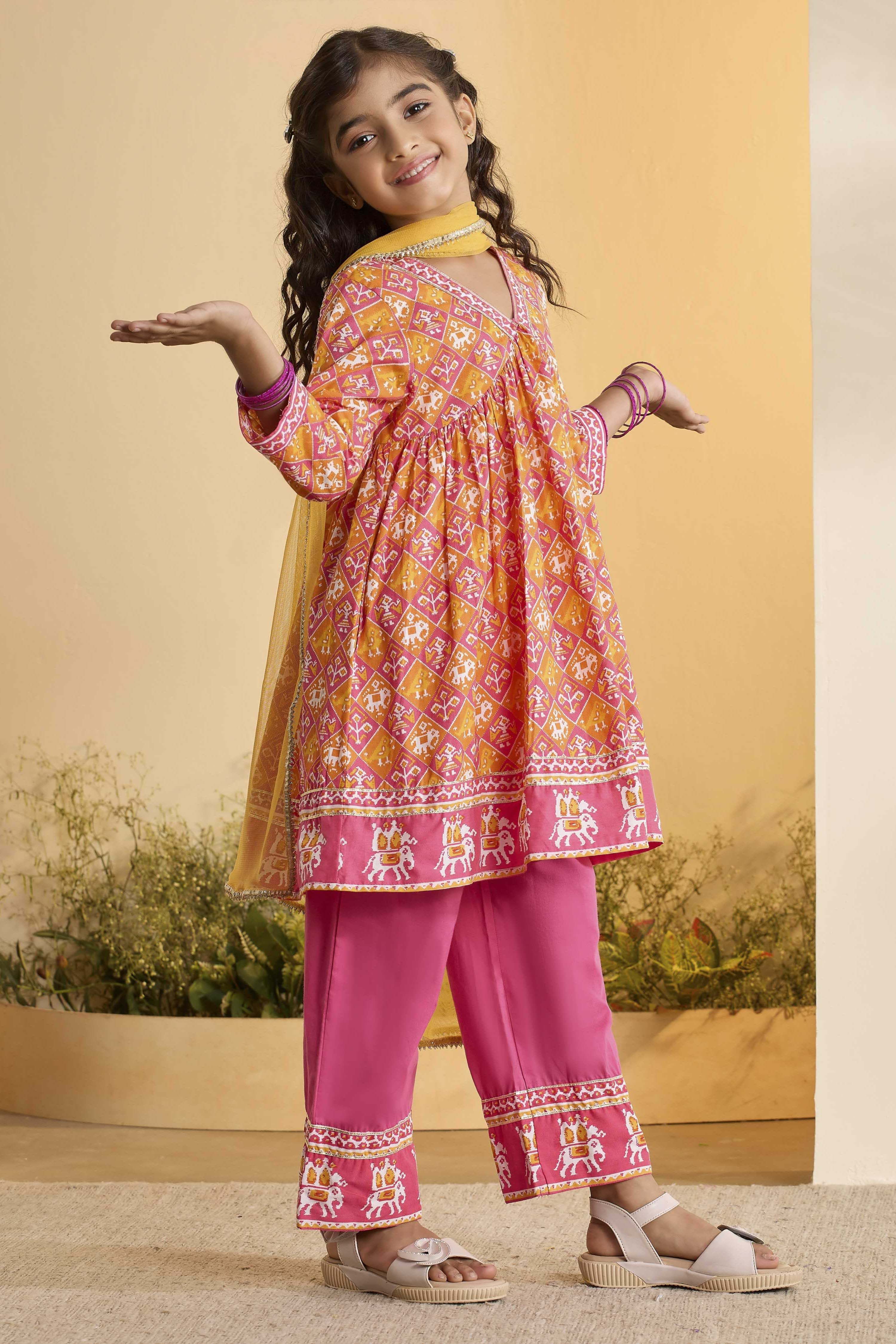 Pink Cotton Floral Anarkali Kurta Set image number 5