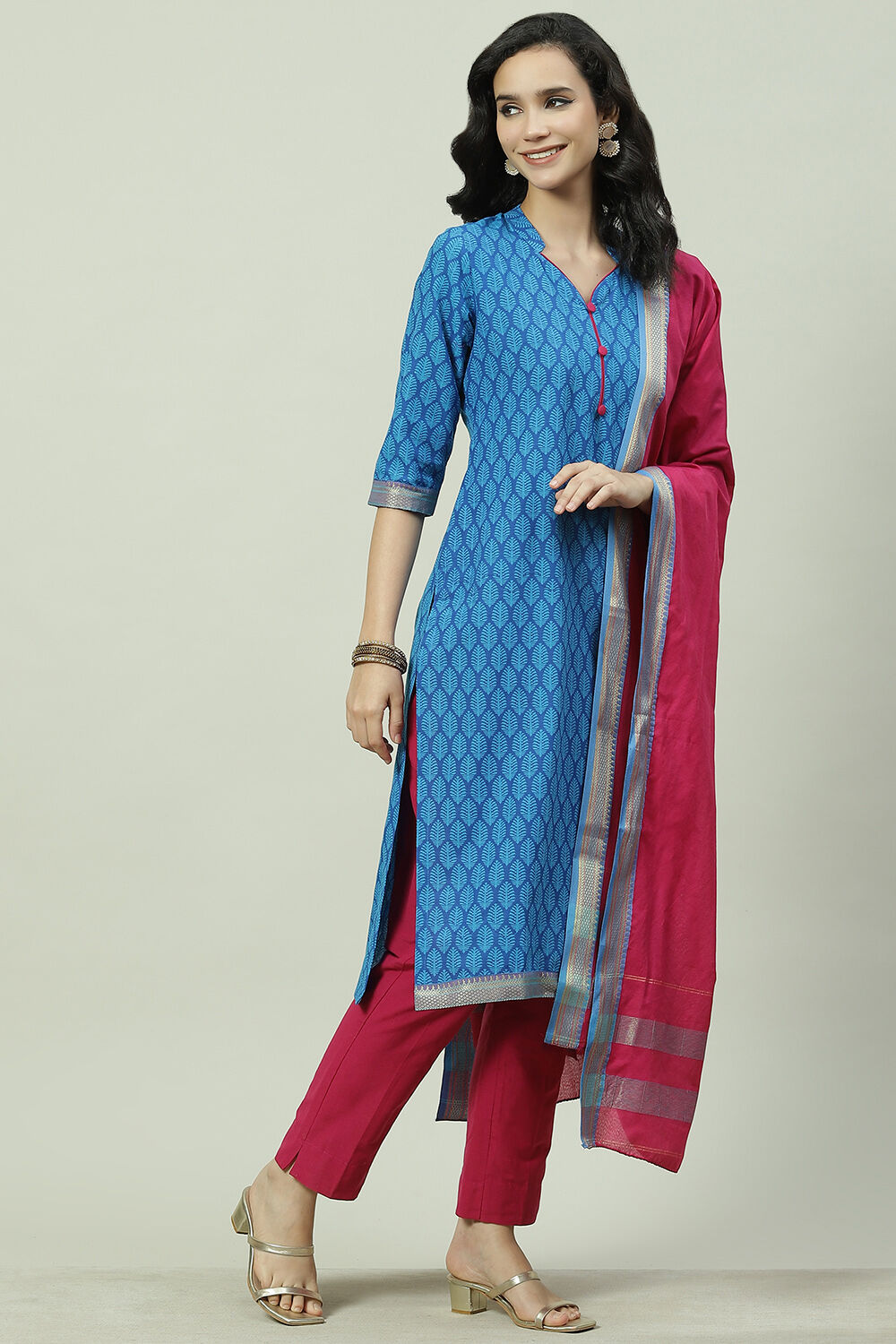 Blue Cotton Unstitched Suit Set image number 6