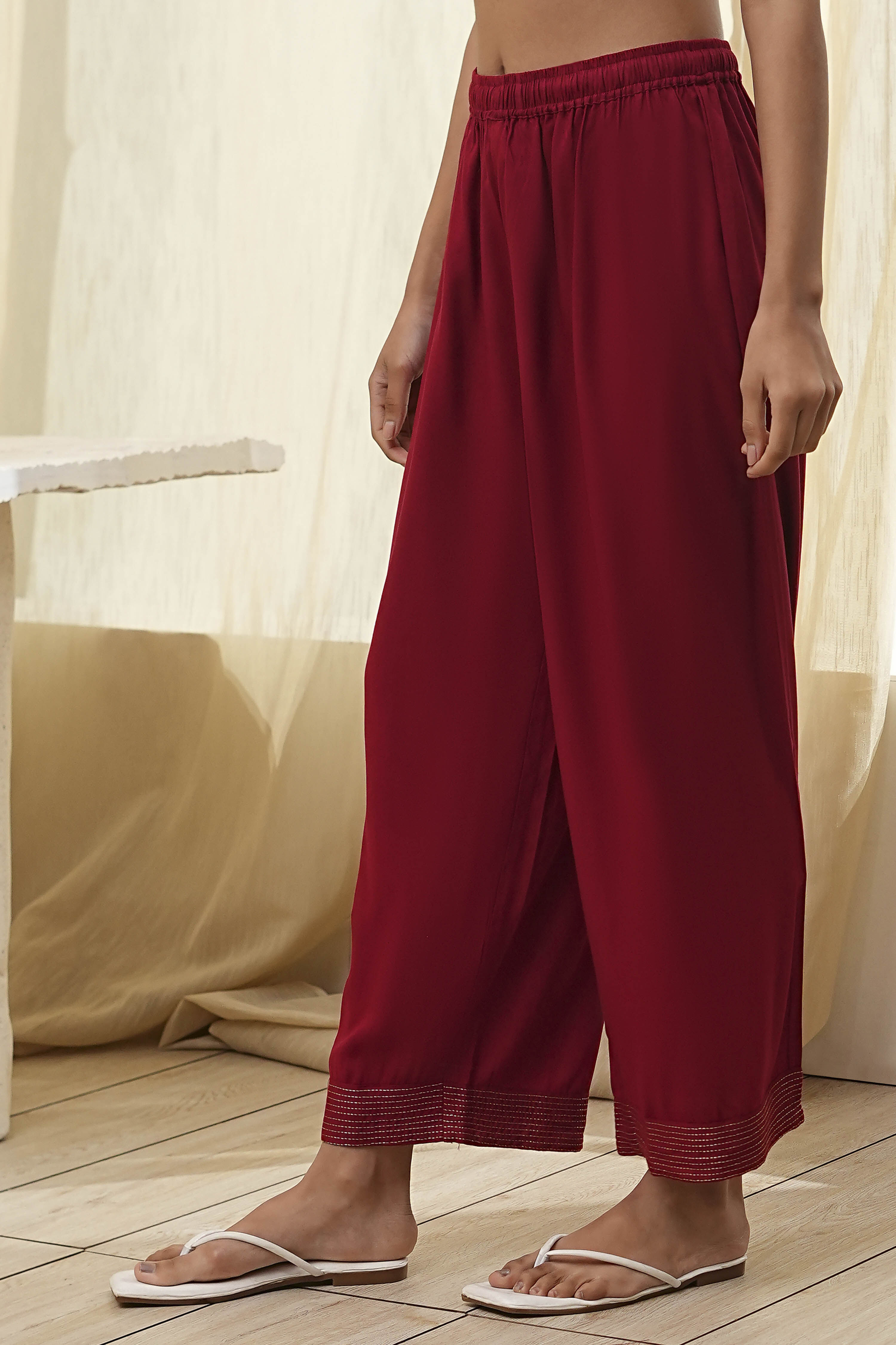 Red Solid Straight Palazzos image number 2