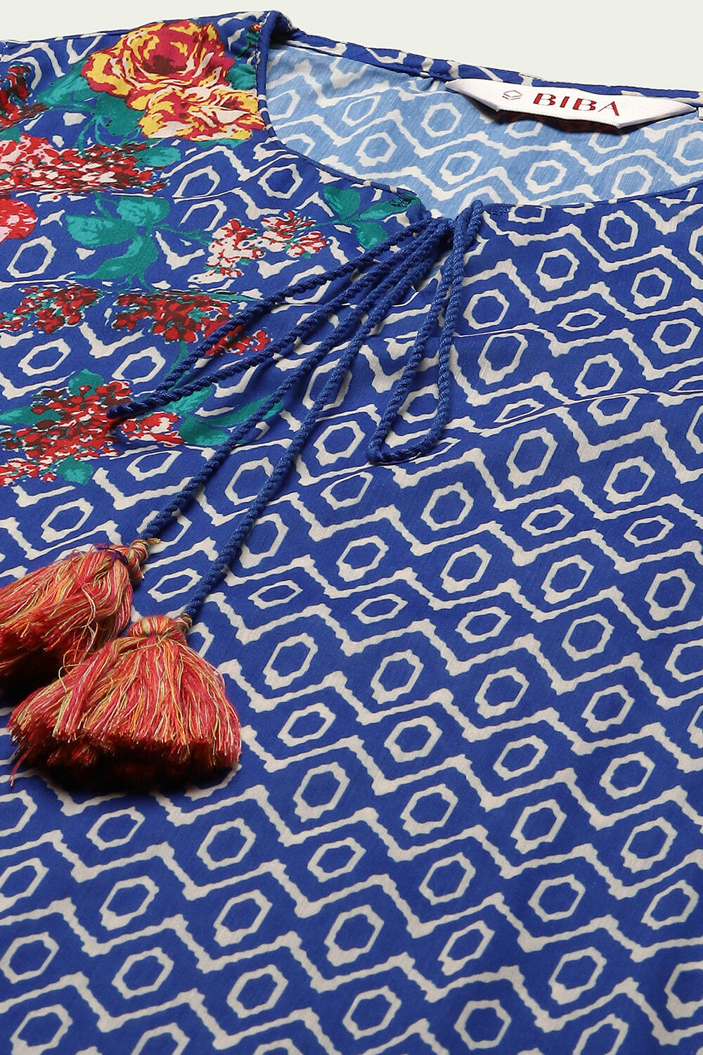 Black Cotton Straight Kurta Slim Pant Suit Set image number 1