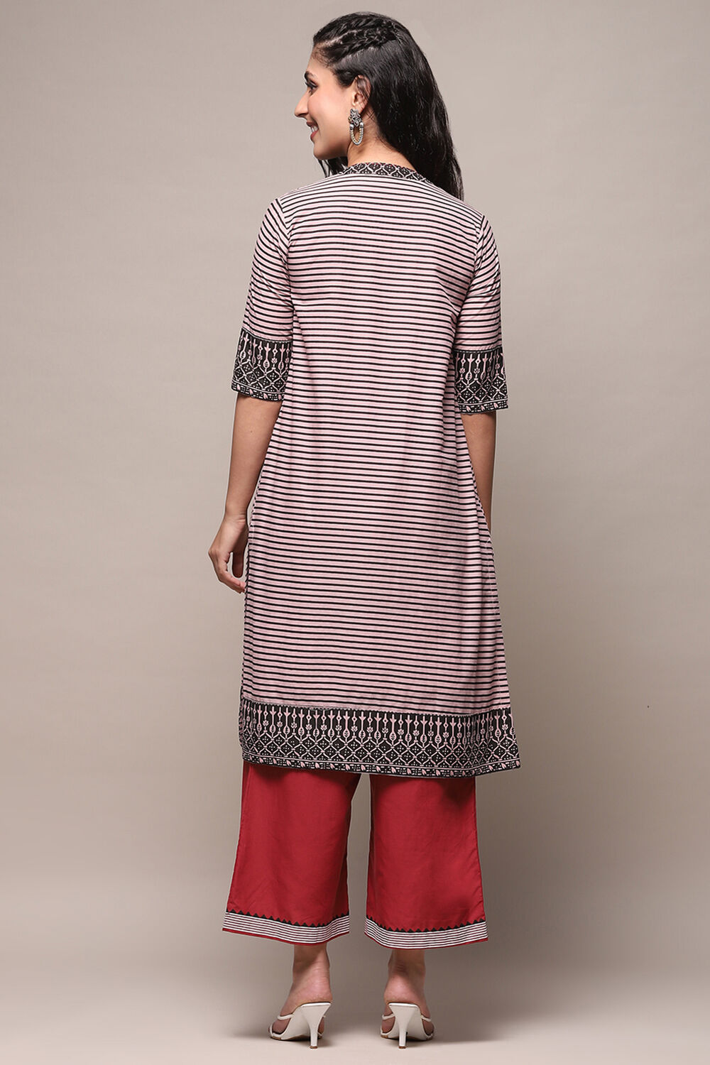 Maroon Cotton Printed Kurta & Palazzo Suit Set image number 5