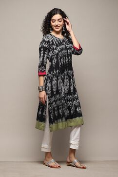 Charcoal Ikat Yarndyed Kurta image number 4