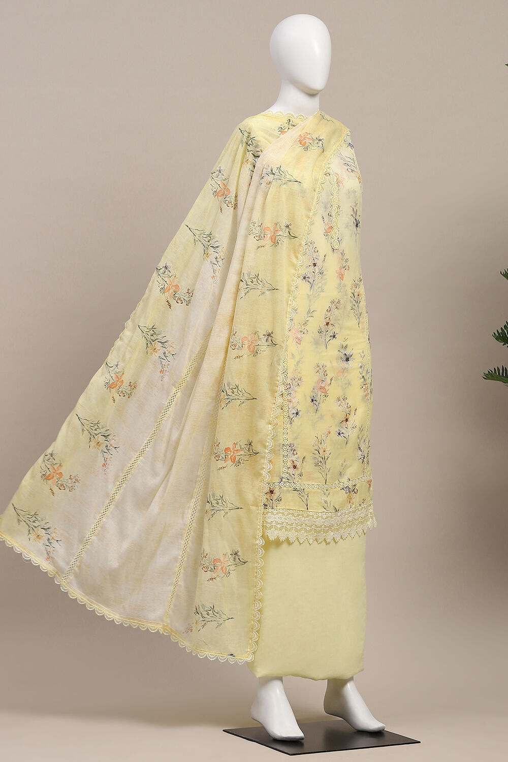 Pink Cotton Floral Printed Unstitched Suit Set image number 4