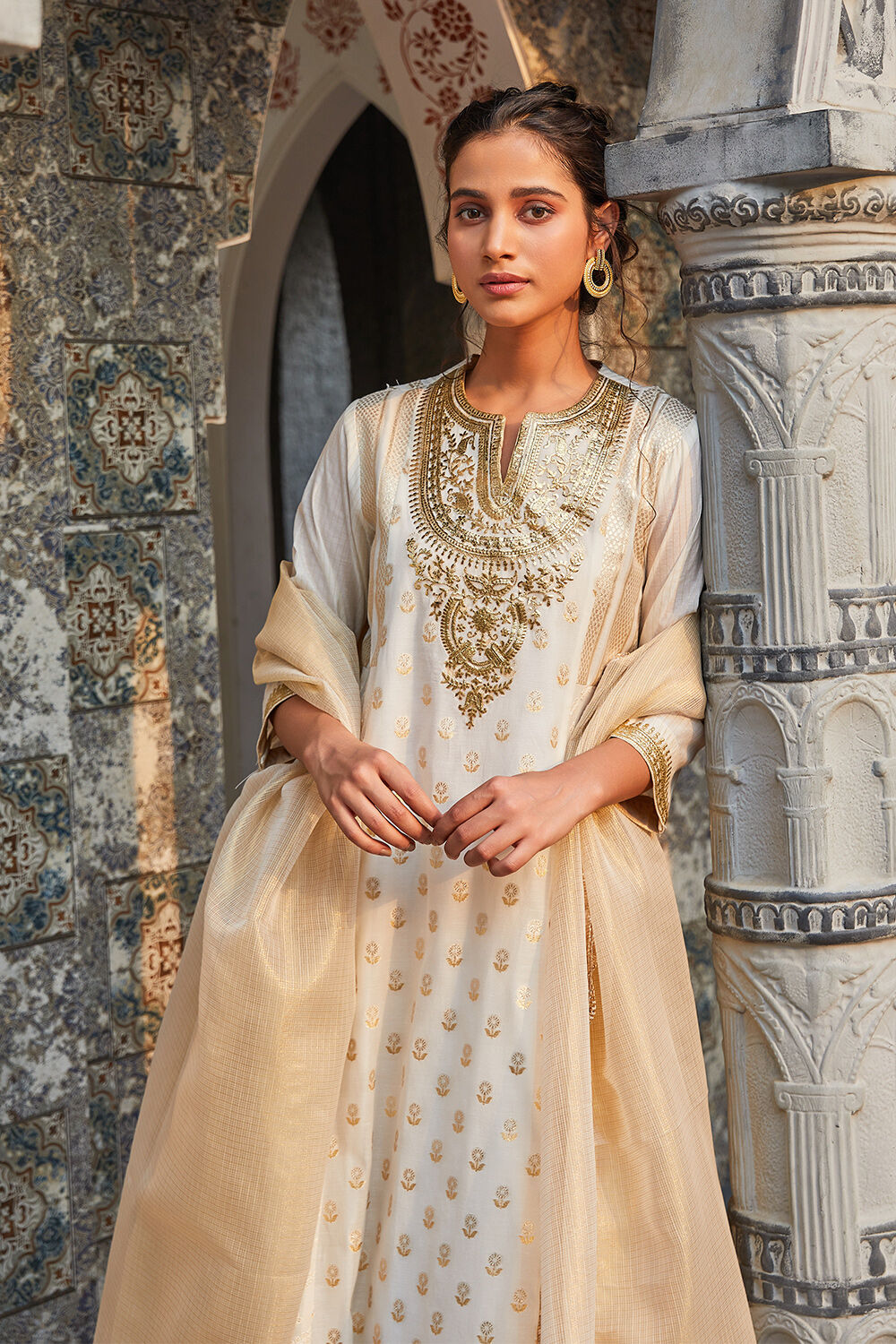 Off-white Yard-dyed A-Line & Palazzo Suit Set image number 6