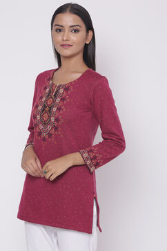 Pink Woolen Short Yarndyed Kurti image number 3