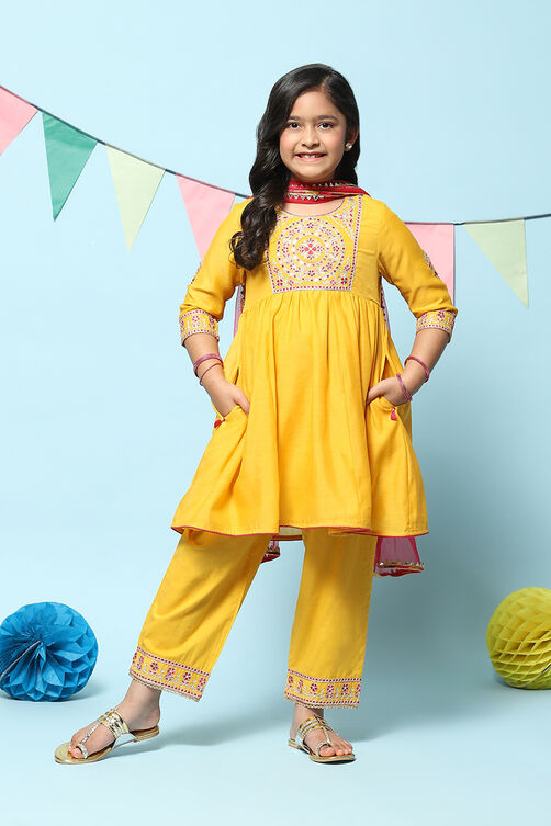 Yellow Polyester Flared Solid Kurta Palazzo Suit Set image number 7