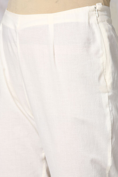 Off White Cotton Straight Kurta Slim Pant Suit Set image number 3