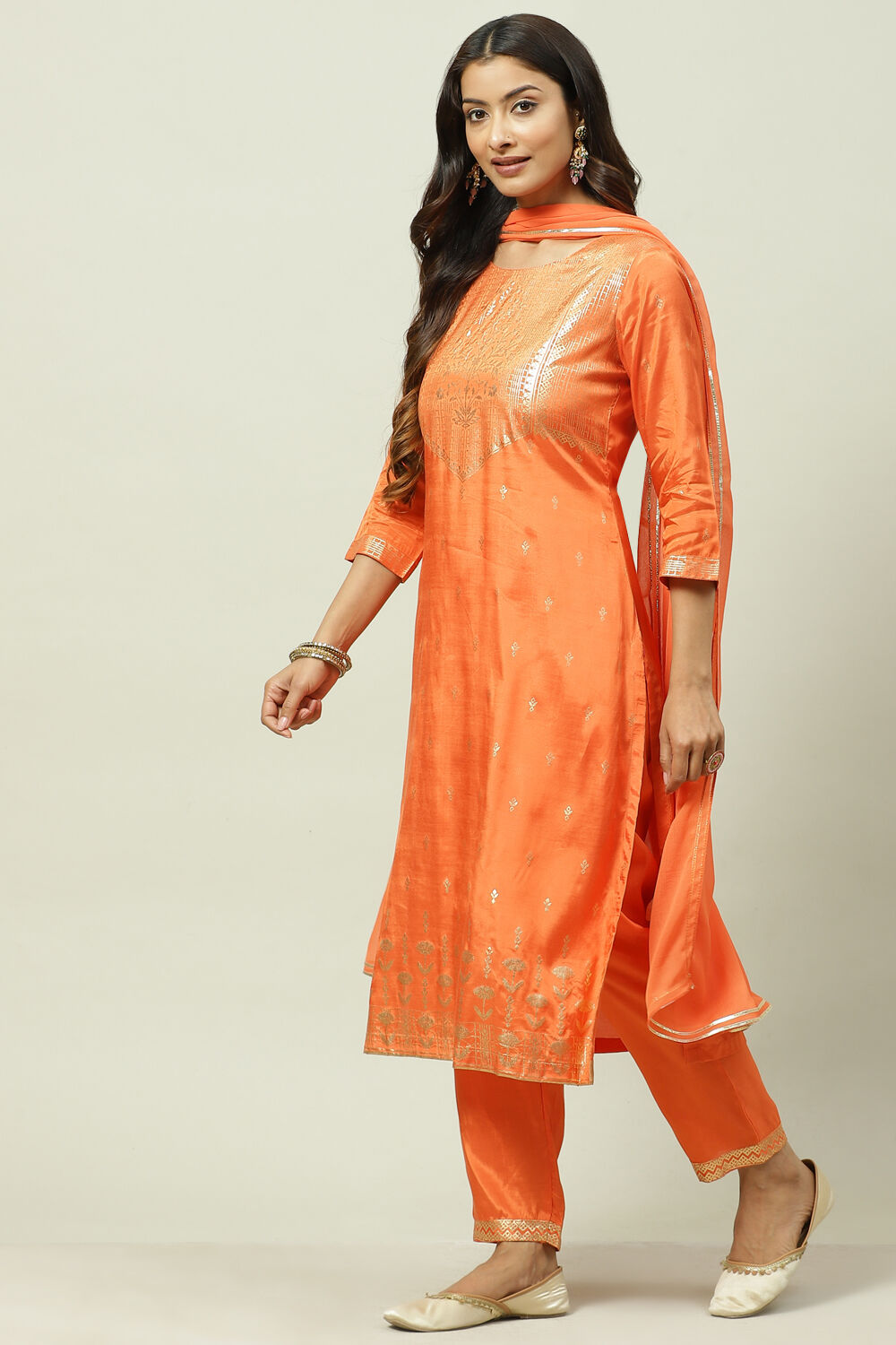 Orange Printed Viscose Straight Kurta Regular Pants Suit Set image number 5