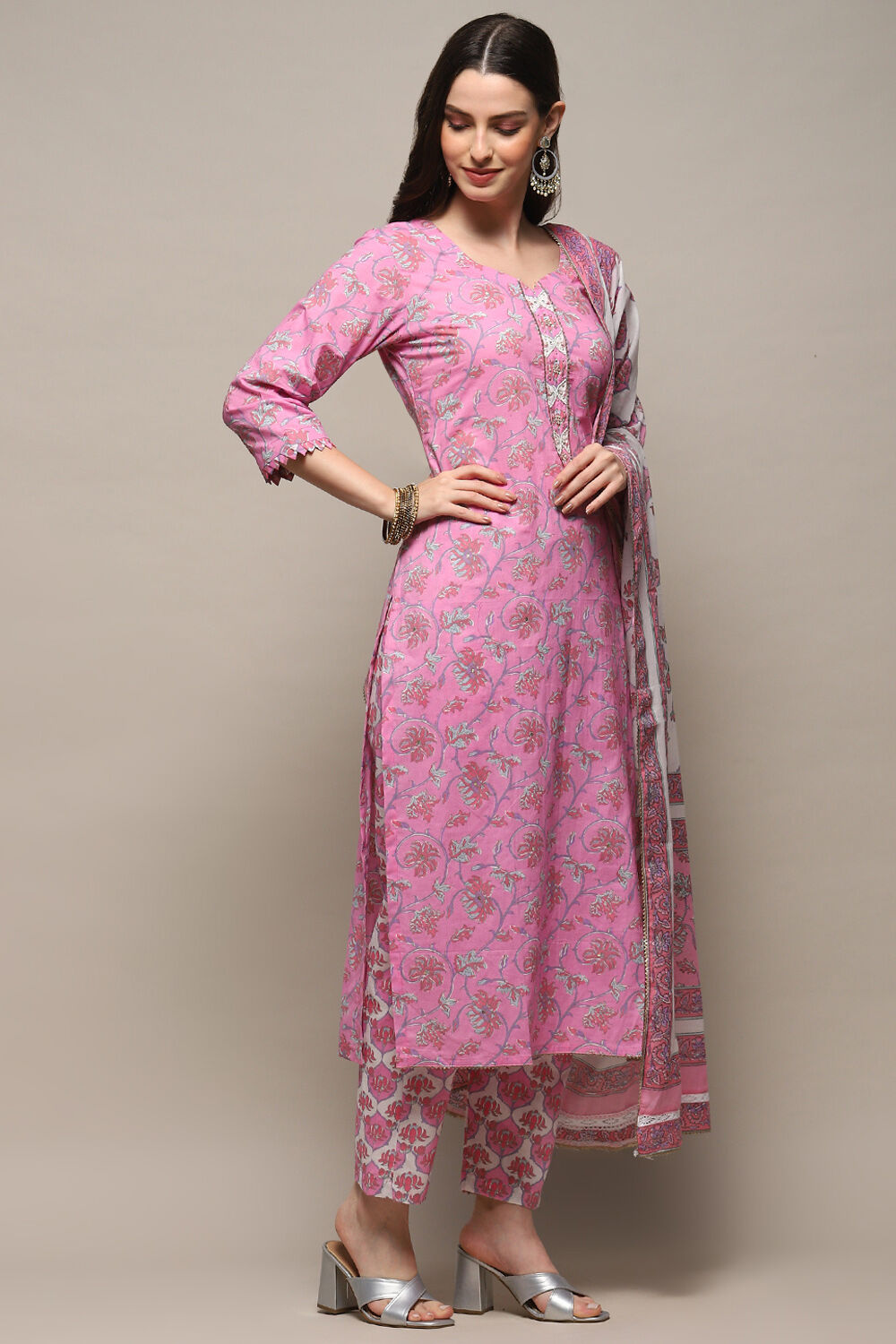 Pink Cotton Unstitched Suit set image number 7