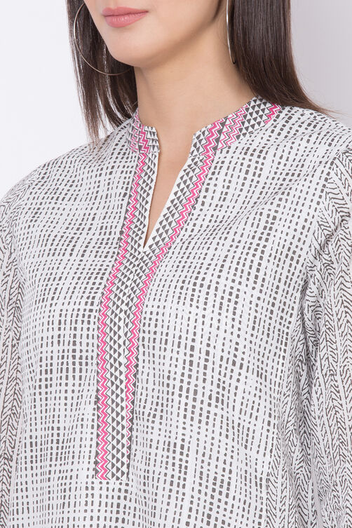 Off White Cotton A-Line Kurta Slim Pant Suit Set image number 1