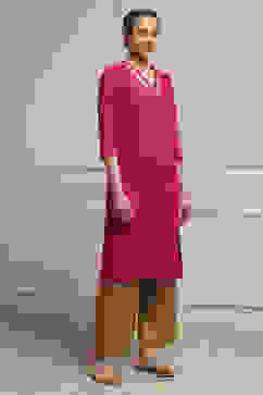 Fuchsia Solid Straight Kurta image number 4