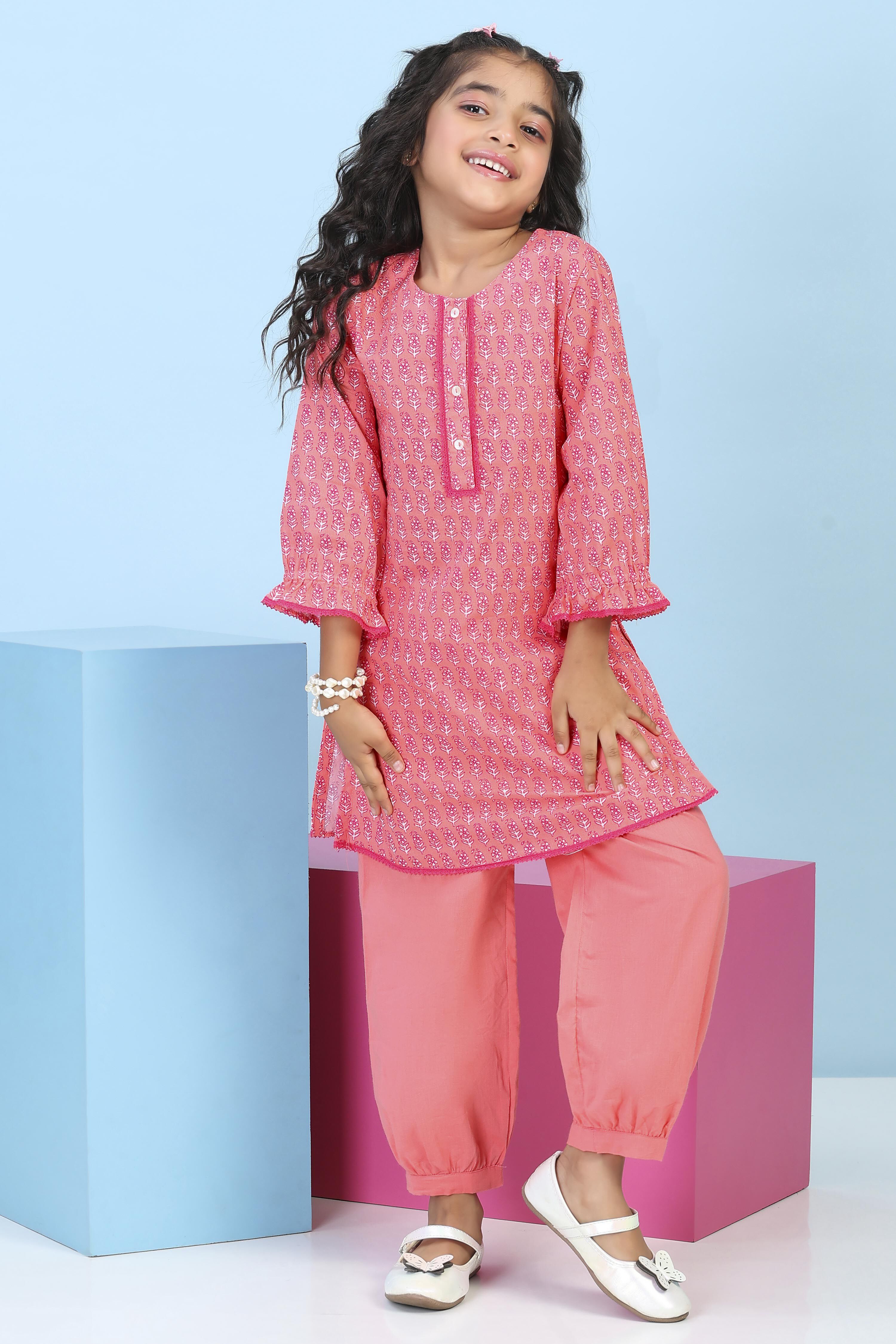 Peach Cotton Printed Straight Suit Set image number 6