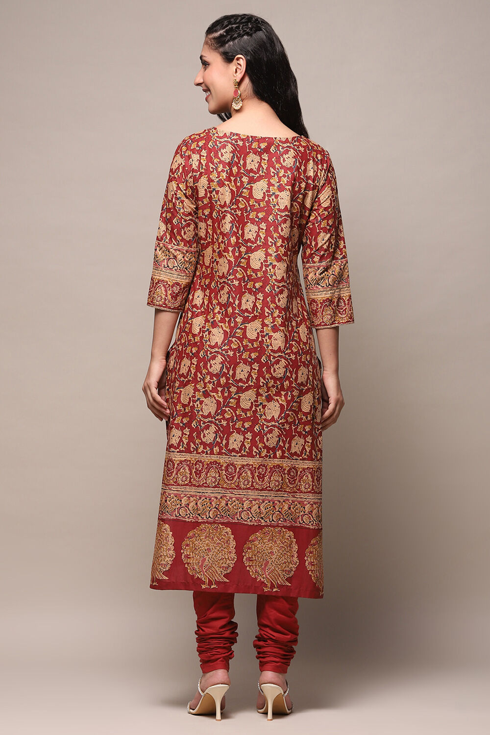 Red Cambric Fitted Kurta Churidar Suit Set image number 5