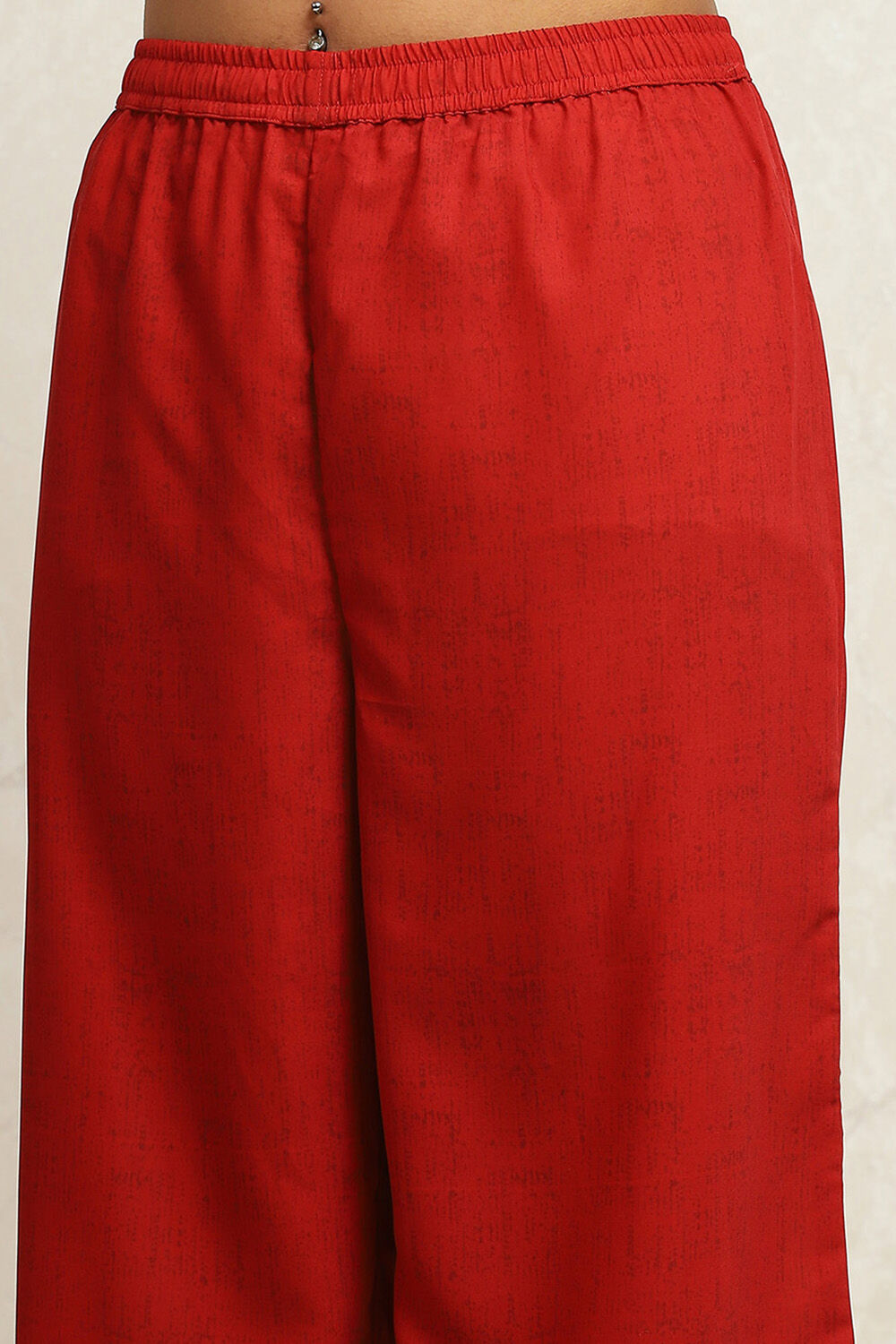 Red Crepe Printed Straight Kurta Set image number 2