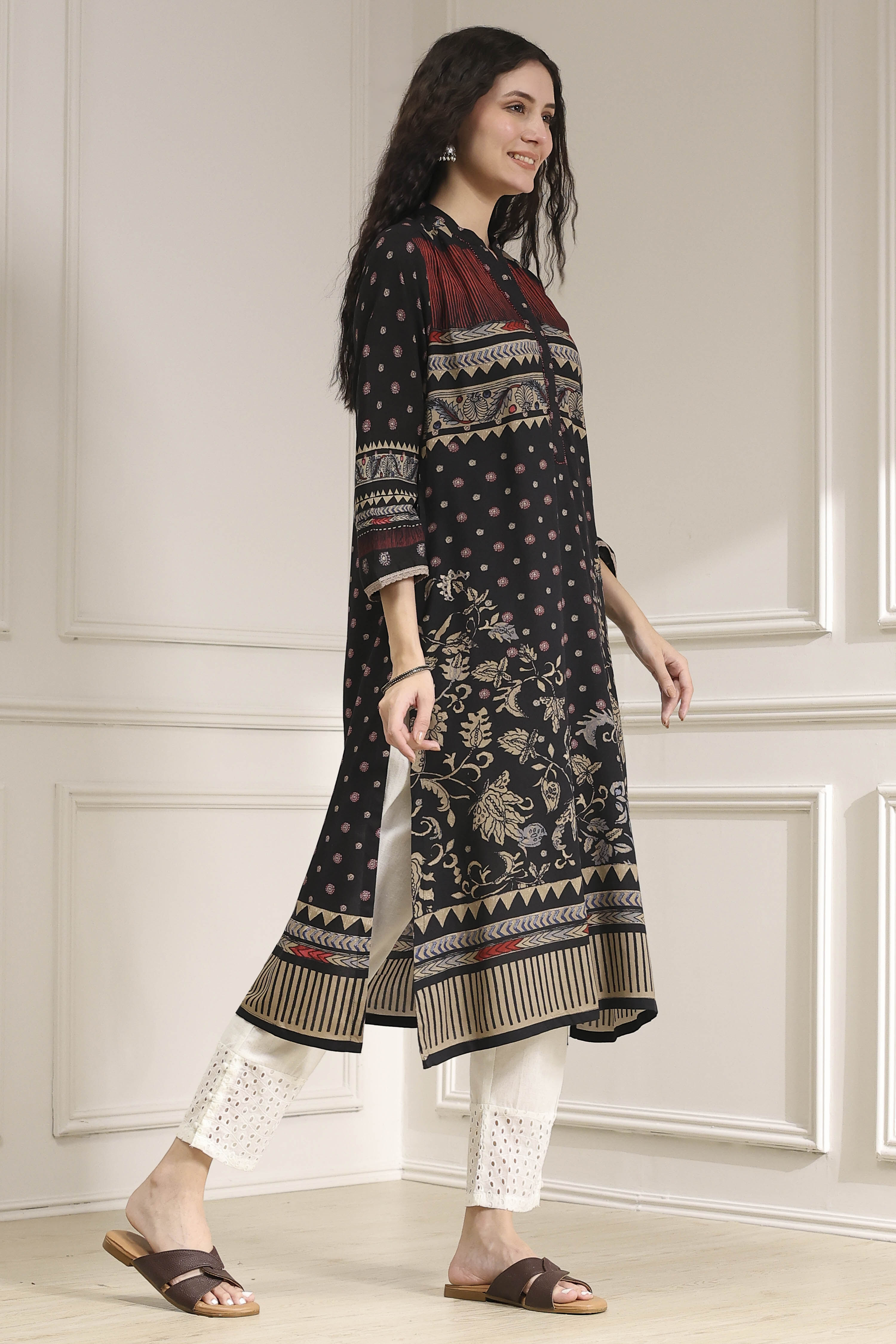 Black Printed Straight Kurta image number 4