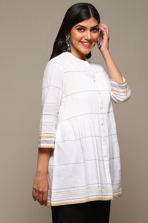 White & Yellow Cotton Yarndyed Kurti image number 3