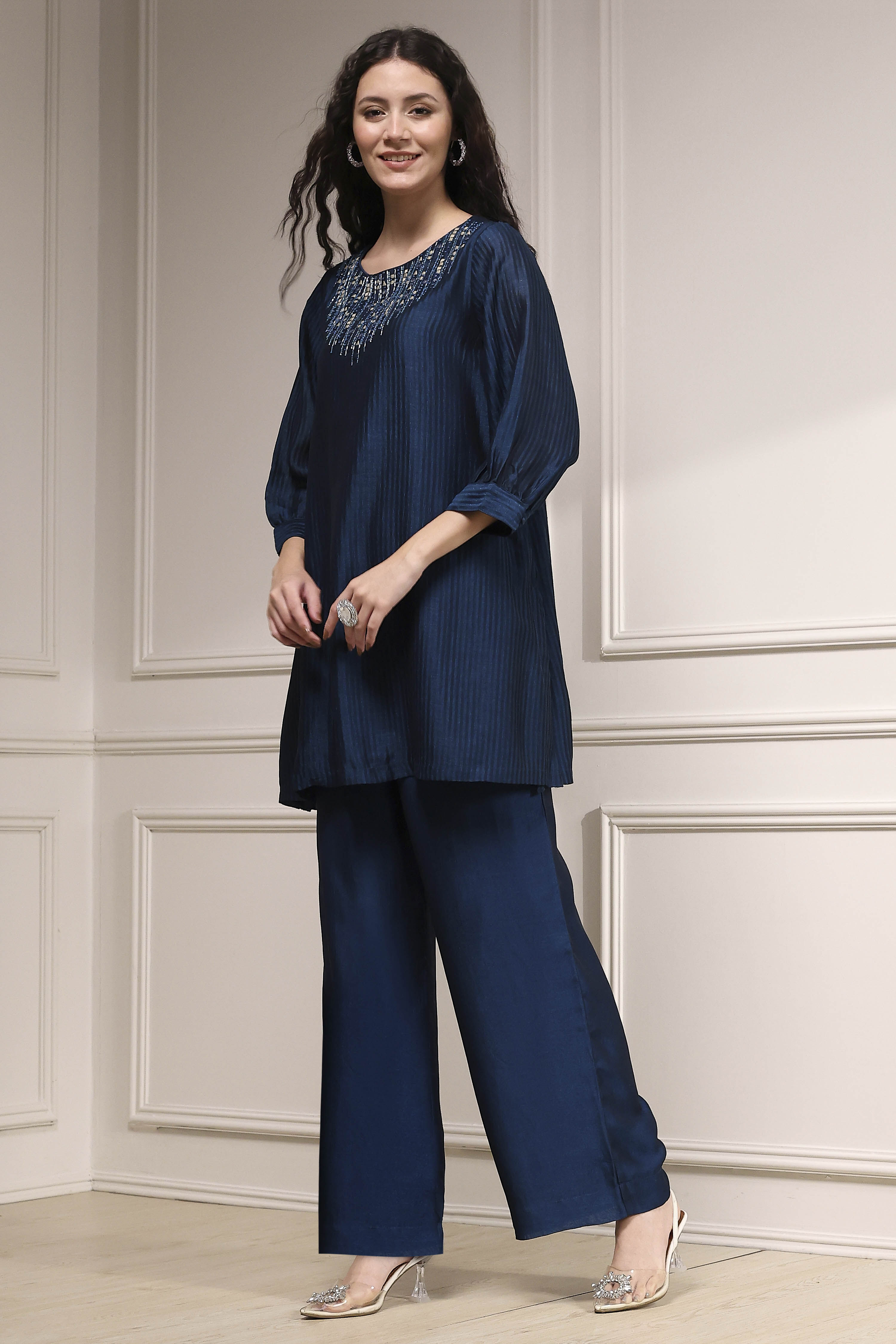 Blue Self-Designed Straight Kurta Set image number 3