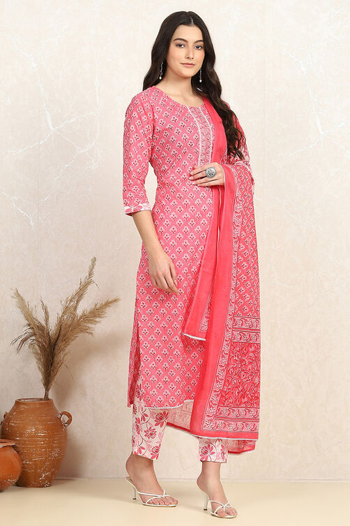 Pink Cotton Screen-Printed Unstitched Suit Set image number 6