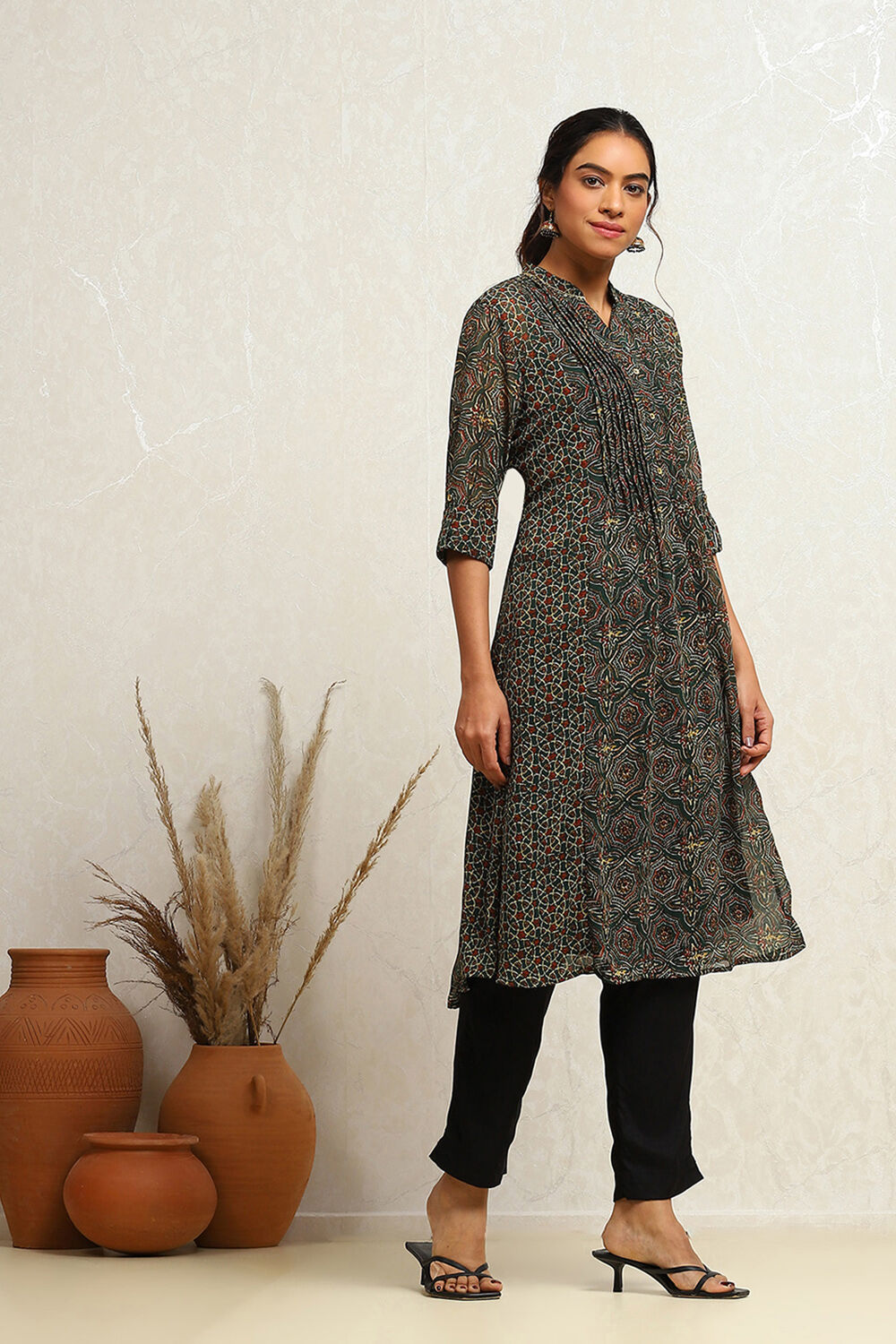 Mustard and Maroon Georgette Printed A-Line Kurta image number 4