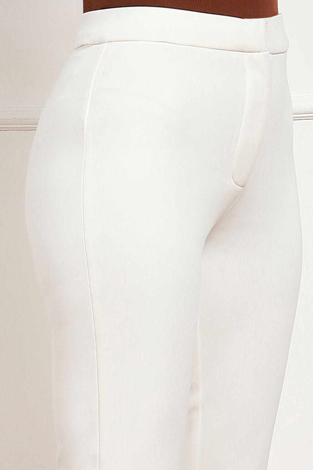 Black Solid Stretchable Slim Fit Pants image number 1