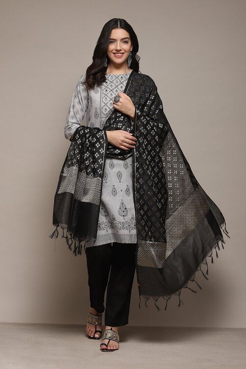 Black Poly Metalic Yarndyed Dupatta image number 2