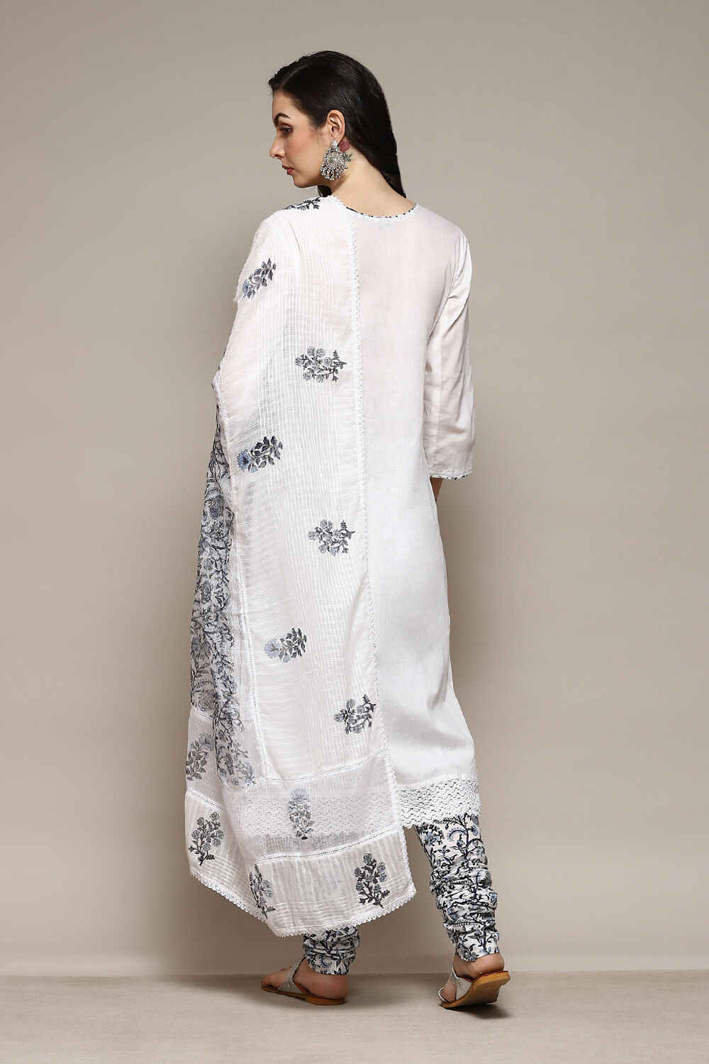 White Cotton Handloom Unstitched Suit Set image number 5